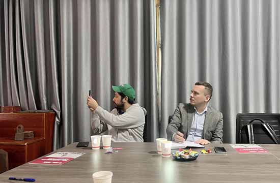 Asian clients visited and inspected the impact bar production process.