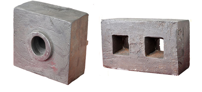 Iron Hammers with High Chromium Content